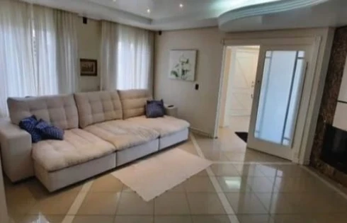 Casa com 3 quartos em Coqueiros, Florianópolis