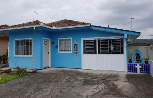 Casa com 3 quartos em Forquilhas, São José
