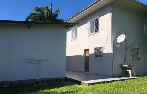 Casa com 3 quartos em Serraria, São José