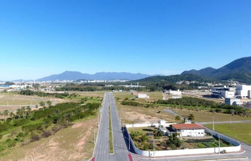 Terreno com 0 quartos em Sertão do Maruim, São José