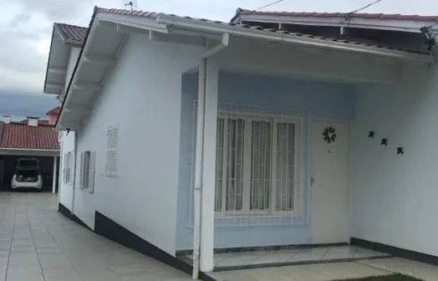 Casa com 4 quartos em Barreiros, São José