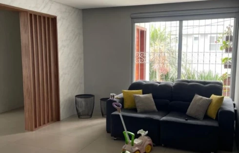 Casa com 5 quartos em Coqueiros, Florianópolis