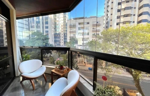 Apartamento com 4 quartos em Centro, Florianópolis