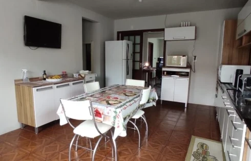 Casa com 3 quartos em Serraria, São José
