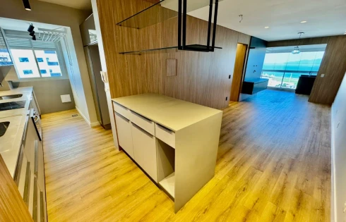 Apartamento com 3 quartos em Praia Comprida, São José
