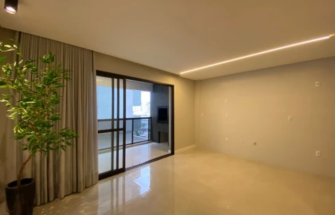 Apartamento com 2 quartos em Kobrasol, São José