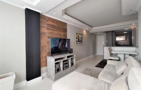 Apartamento com 3 quartos em Estreito, Florianópolis
