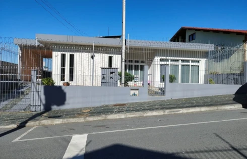 Casa com 4 quartos em Jardim Atlântico, Florianópolis