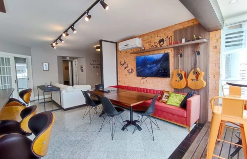 Apartamento com 4 quartos em Centro, Florianópolis