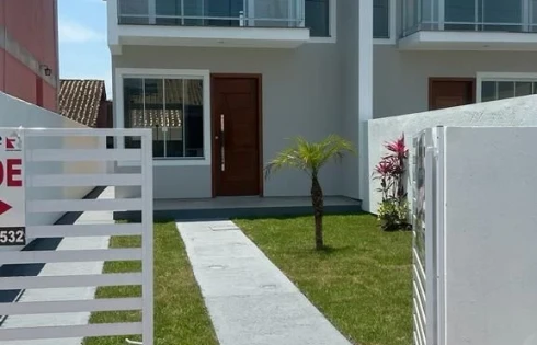 Sobrado Geminado com 2 quartos em Forquilhas, São José
