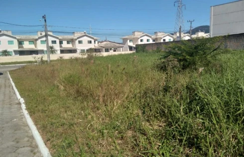Terreno com 0 quartos em Forquilhas, São José
