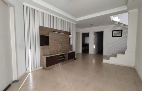Casa com 3 quartos em Forquilhas, São José