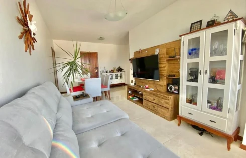 Apartamento com 2 quartos em Estreito, Florianópolis