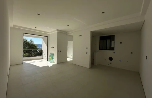 Apartamento com 3 quartos em Coqueiros, Florianópolis