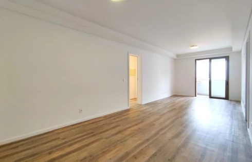 Apartamento com 3 quartos em Centro, Florianópolis