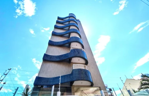 Apartamento com 3 quartos em Agronômica, Florianópolis