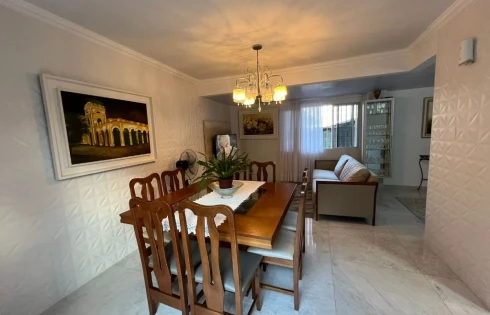 Casa com 4 quartos em Centro, São José