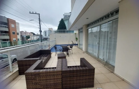 Cobertura com 3 quartos em Coqueiros, Florianópolis