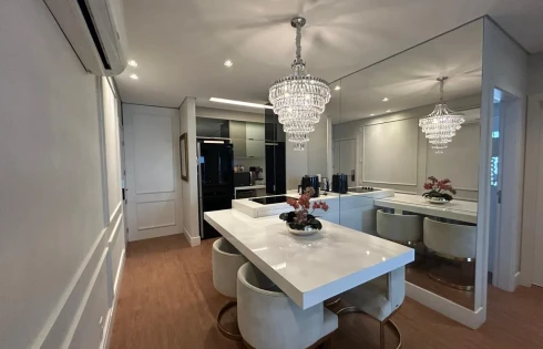 Apartamento com 2 quartos em Centro, Florianópolis