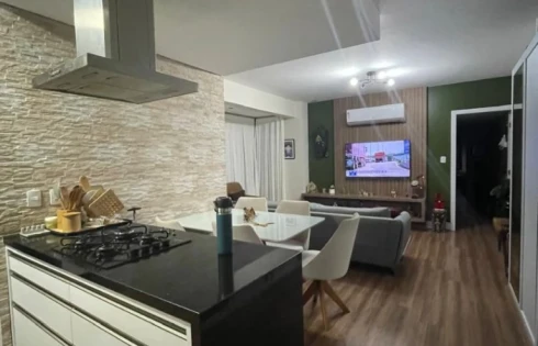Apartamento com 3 quartos em Estreito, Florianópolis