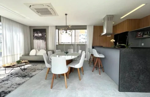 Apartamento com 3 quartos em Centro, Florianópolis