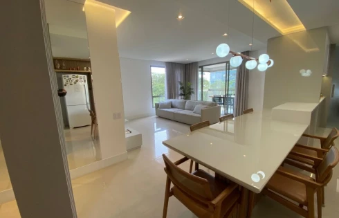 Apartamento com 4 quartos em Córrego Grande, Florianópolis