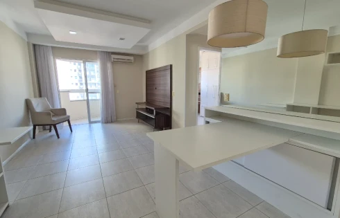 Apartamento com 2 quartos em Kobrasol, São José