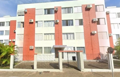 Apartamento com 3 quartos em Coqueiros, Florianópolis