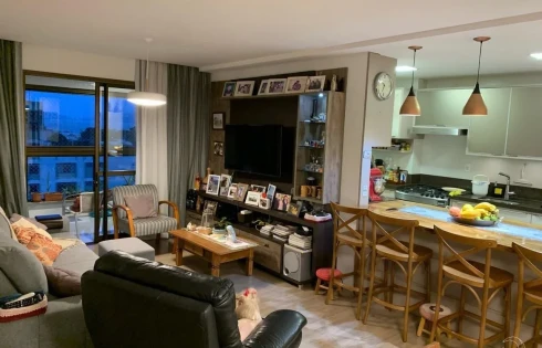 Apartamento com 3 quartos em Balneário, Florianópolis