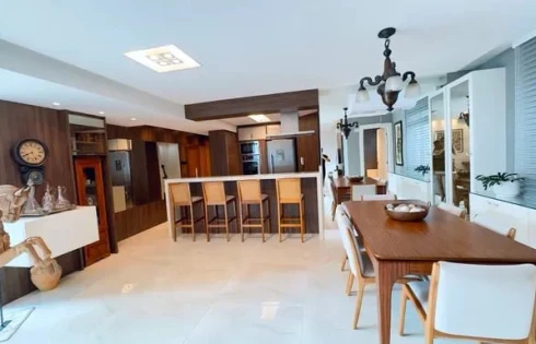 Apartamento com 3 quartos em Balneário, Florianópolis
