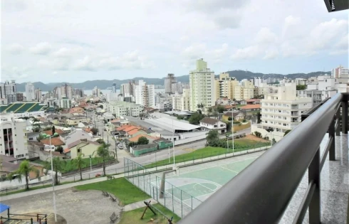 Apartamento com 3 quartos em Jardim Atlântico, Florianópolis