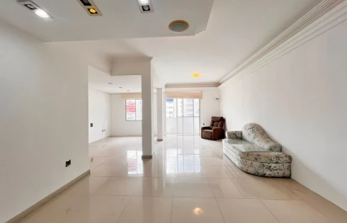 Apartamento com 2 quartos em Centro, Florianópolis