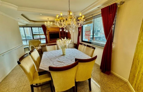 Apartamento com 4 quartos em Kobrasol, São José
