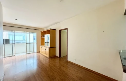 Apartamento com 3 quartos em Estreito, Florianópolis