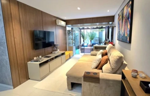 Apartamento com 3 quartos em Centro, Florianópolis