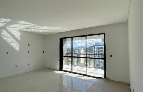 Apartamento com 3 quartos em Kobrasol, São José