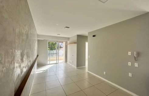 Apartamento com 2 quartos em Coqueiros, Florianópolis