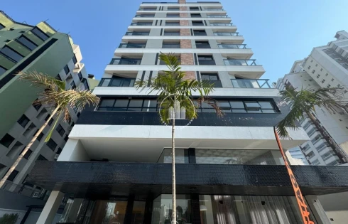 Apartamento com 2 quartos em Balneário, Florianópolis