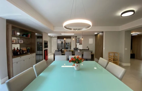 Apartamento com 3 quartos em Balneário, Florianópolis