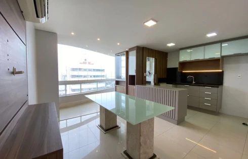 Cobertura com 3 quartos em Estreito, Florianópolis
