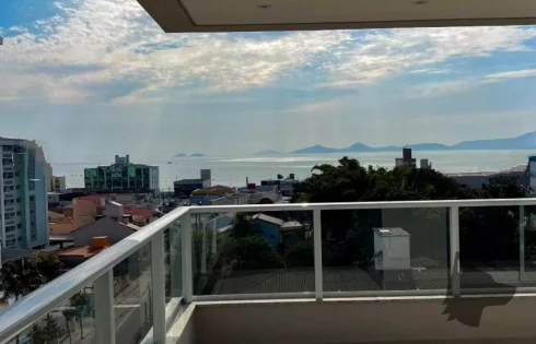 Apartamento com 2 quartos em Barreiros, São José