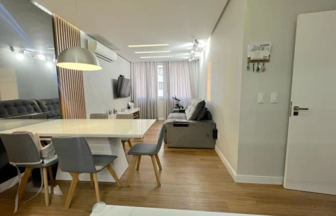 Apartamento com 3 quartos em Centro, Florianópolis