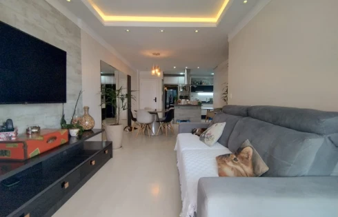 Apartamento com 3 quartos em Kobrasol, São José