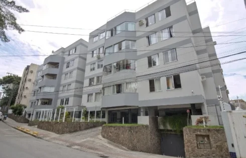 Apartamento com 3 quartos em Coqueiros, Florianópolis