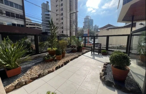 Apartamento com 2 quartos em Centro, Florianópolis