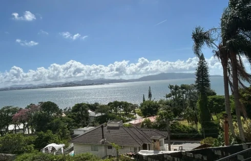 Casa com 3 quartos em Ponta de Baixo, São José