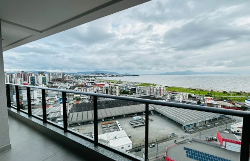 Apartamento com 2 quartos em Kobrasol, São José