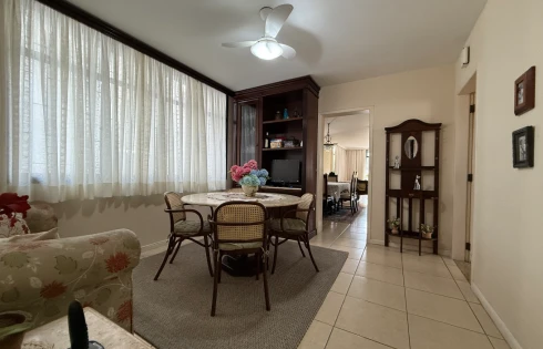 Apartamento com 4 quartos em Centro, Florianópolis