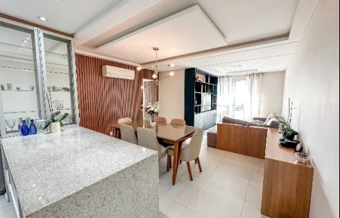 Apartamento com 3 quartos em Canto, Florianópolis