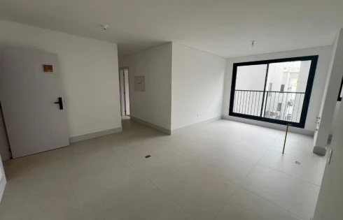 Apartamento com 2 quartos em Estreito, Florianópolis